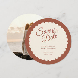 Elegant Terracotta Script Scallop Bröllop Photo Spara Datumet