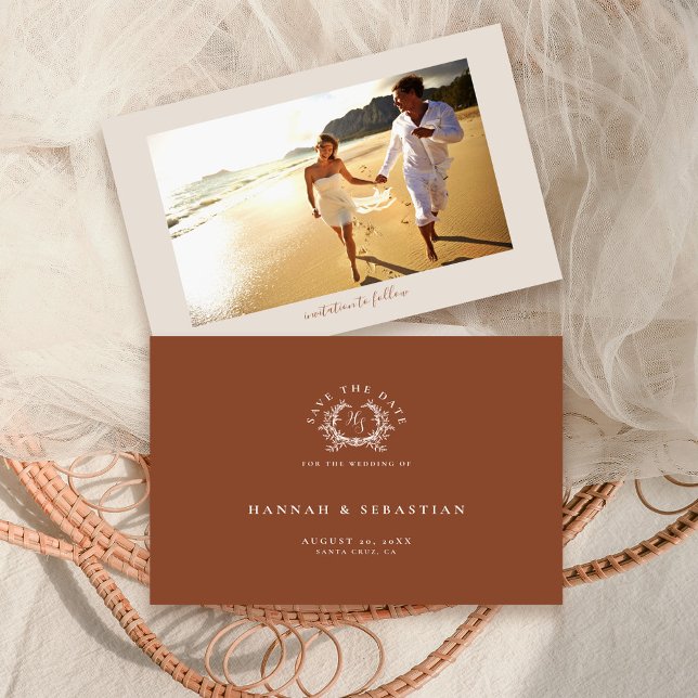 Elegant Terrakotta Monogram Krönings Bröllopsfoto Spara Datumet (Skapare uppladdad)