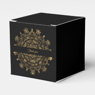 Elegant traditionell mandala för en lyxig bröllops presentaskar