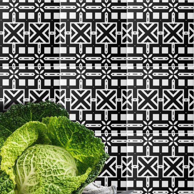 Elegant Trendig Svartvitt Geometric Mönster Kakelplatta (Skapare uppladdad)
