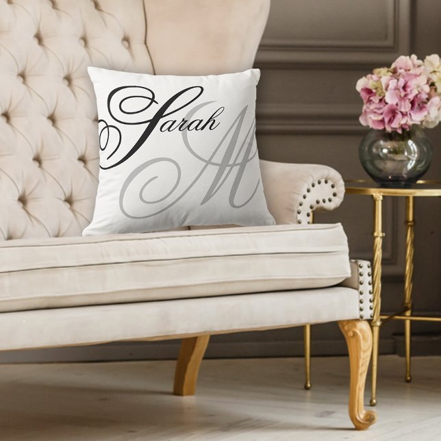 Elegant Typografi Monogram Kudde (Skapare uppladdad)
