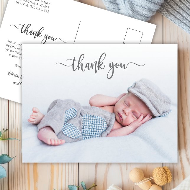 Elegant Typografi Newborn Baby Photo Tack Vykort (Skapare uppladdad)