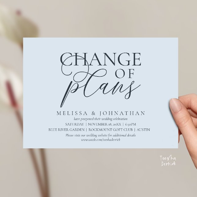 Elegant typografisk bröllopsförsening Ändring av p Inbjudningar (Chic Typographic Wedding Postponement Change of plans Date Changed Invitation Card in Misty Blue)