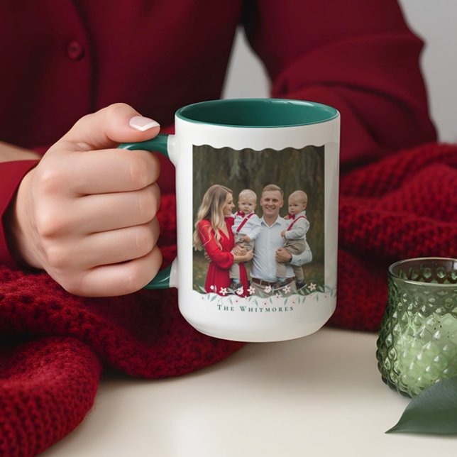 Elegant Vågigt Blommigten Family Photo Collage Kee Mugg (Elegant Wavy Family Photo Collage Keepsake Floral Mug)