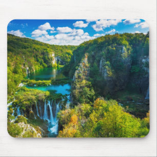 Elegant vattenfallsscen, Kroatien Musmatta