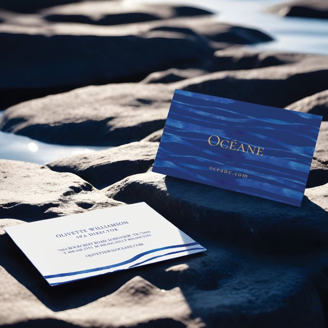 Elegant Vattenfärg Havets Vinkara marinblått Visitkort (Elegant Watercolour Ocean Waves Navy Blue Business Card)