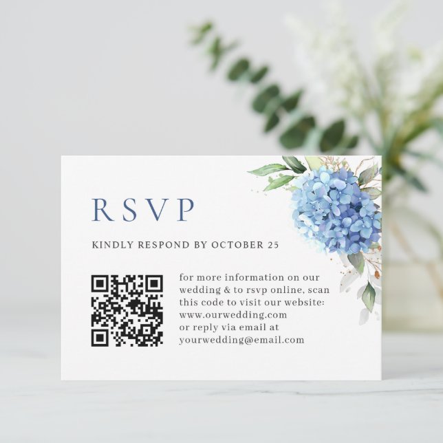 Elegant Vattenfärgsblå Hydrangea QR-kod Bröllop OSA Kort (Stående Fram)