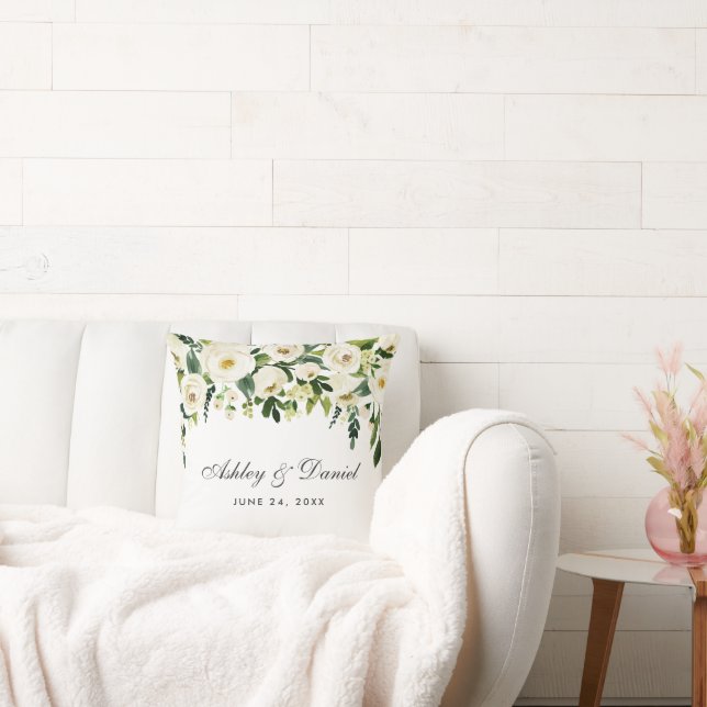 Elegant Vattenskärg Blommigt Grönt Vita Bröllop Kudde (Soffa)