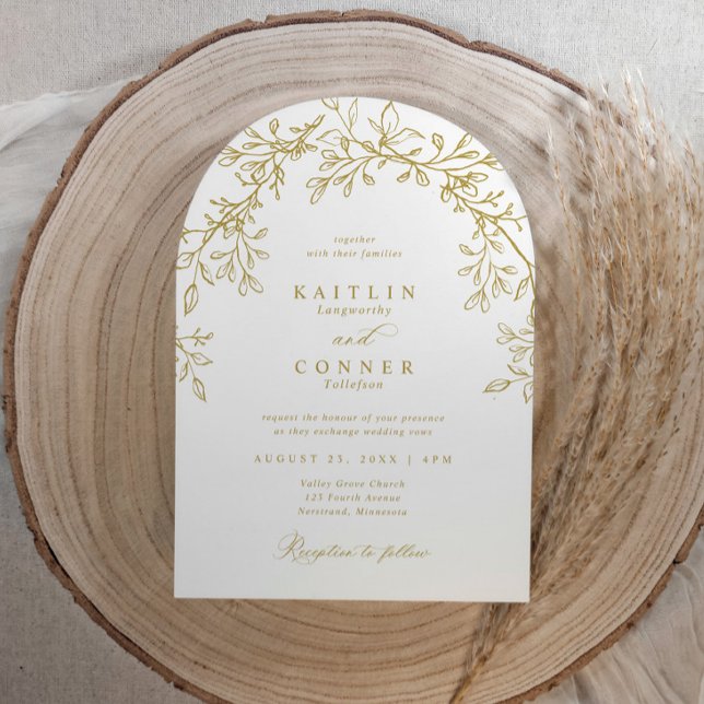 Elegant Vintage Guld Båge Botanisk Bröllop Inbjudningar (Elegant gold arch wedding invitation with botanical greenery design and vintage crest with initials)