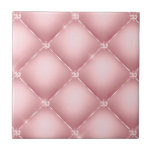 Elegant Vintage Rosa Diamond Tuft Mönster Kakelplatta<br><div class="desc">Förbättra din inredingsdesign med porslinplattor som är tillverkade av anpassningsbar. Lägg till en dekordekoraccent biet i köket, badrummet eller något annat rum för en unik dekoration. Elegant Vintage Rosa Diamond Tuft Mönster Decorative Ceramic Tile finns i två storlekar. Använda det som en ryggsplash, accent biet eller trivet. Kan till och...</div>