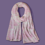 Elegant vintage rosa toile de jouy sjal<br><div class="desc">Vintage retro rosa toile de jouy Scarf. Förbättra din vardag med den tidlösa elegansen av toile de jouy-vintagens design, inspirerad av mönstren av shock rosa i fransk. Dessa sofistikerade Toile-avtryck är för närvarande en ständig vrede, vackra utformningar som ger naturskönhet och charm. Denna modeskapelse förenar både traditionell och contemporary stil....</div>