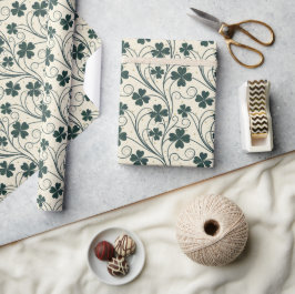 Elegant Vintage Shamrock Presentpapper