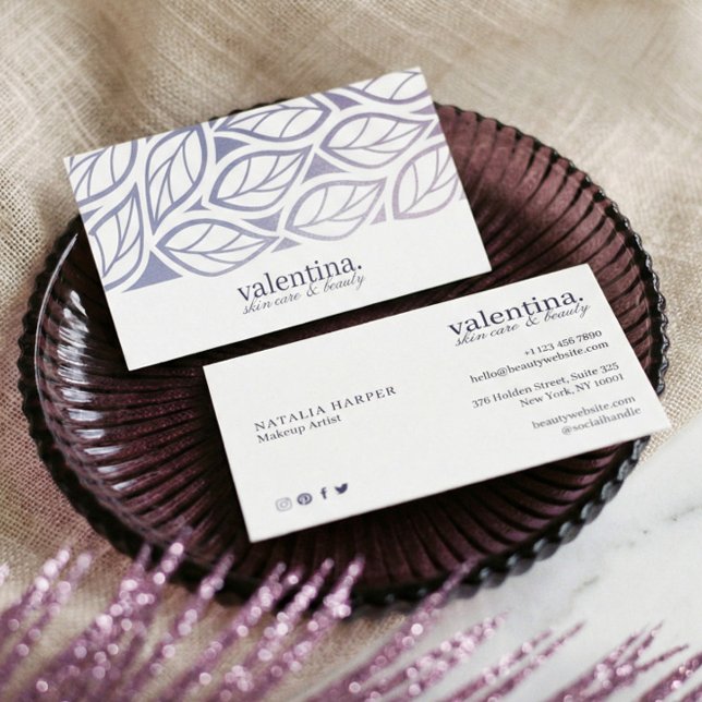 Elegant Violet Glitter Löv Mönster Beauty Makeup Visitkort (Elegant Modern Leaf Luxury Beauty Makeup Artist Business Card)