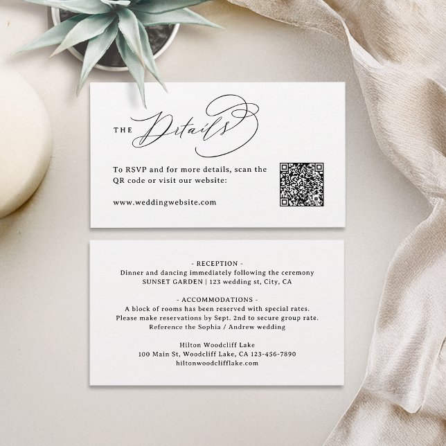 Elegant Virvel Script QR-kod Bröllopsdetaljer Placeringskort (Elegant Swirl Script QR Code Wedding Details Place Card)