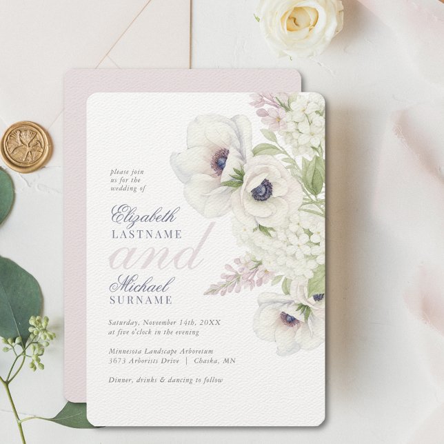 Elegant vit Anemone Blommig Bröllopsinbjudan Inbjudningar (Elegant White Anemone Wedding Invitation with watercolor florals and timeless romance.)