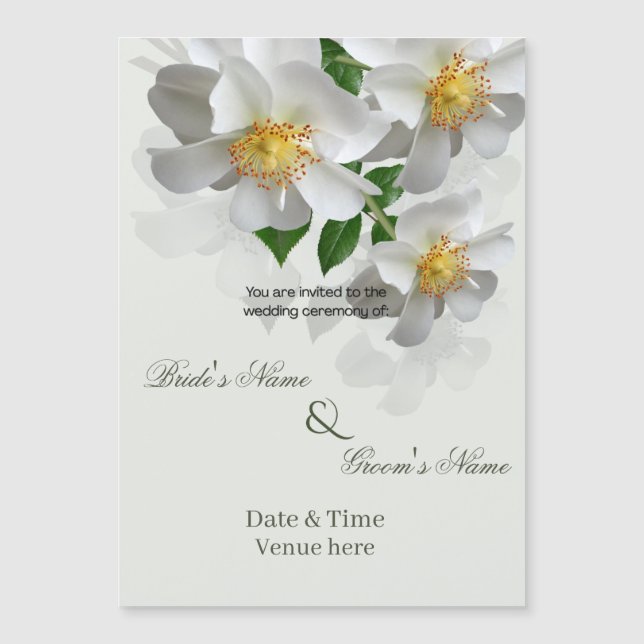 Elegant vit blomster botanisk vigsel magnetisk  inbjudningskort (Framsida)
