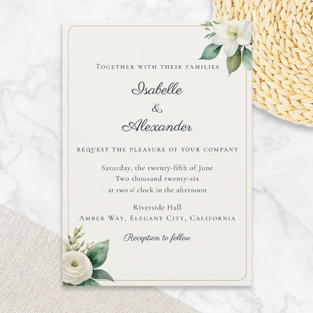Elegant vit blomster- och grönska Falskt guld Inbjudningar (An elegant wedding invitation in classic ivory with custom text and white flowers)