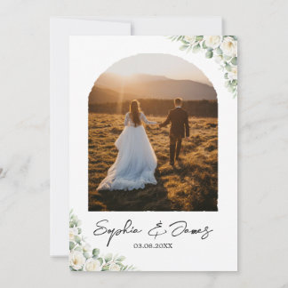 Elegant vit blomsterbåge bröllopsinbjudan med inbjudningar