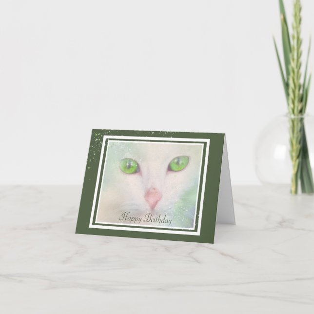 Elegant vit katt med gröna ögon födelsedagskort kort (Framsida)