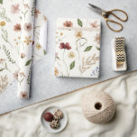 Elegant Watercolor Wildblomma Garden Wrapping Pape Presentpapper<br><div class="desc">Är du tittar för en vacker omslagning papper för att göra dina gåvor extra speciella? Kolla in den här Eleganten Watercolor Wildblomme Garden Wrapping Papper Den har ett sött blommönster på en elfenbensbakgrund. Inslagning i lycklig!</div>