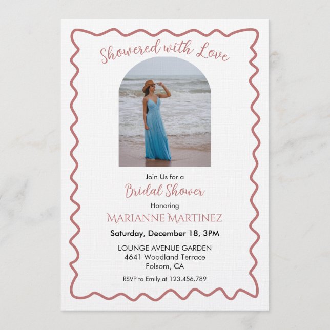 Elegant Wavy Frame Bridal Shower Photo Invitation Inbjudningar (Framsida)