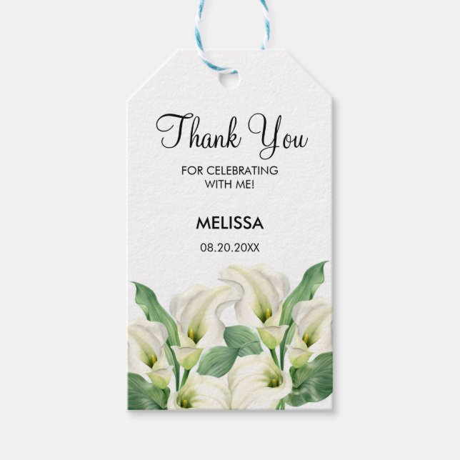 Elegant White Calla Lily Blommigt Birthday Presentetikett (Framsidan)