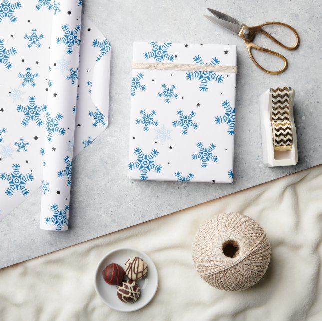 Elegant White & Dark Blue Snowflake Wrapping Paper Presentpapper (Hantverk)