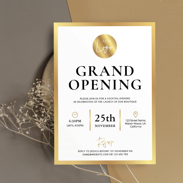 Elegant White Guld Logotyp New Business Open Event Inbjudningar (Elegant gold foil effect grand opening invitations with space for your logo and custom event details)