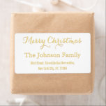 Elegant White Guld Script-Returadress för julstämn Fraktsedel<br><div class="desc">Anpassningsbar,  personlig,  elegant vit,  luxe faux guld typography script,  christmas julhelg bläckstråleskrivare kompatibel,  lättskrivbar,  projektionsyta avslutar,  namn returadressetikett levereras. Ange bara familjen namn/bride & groom/hustru & make namn och adress för att anpassa dig.</div>
