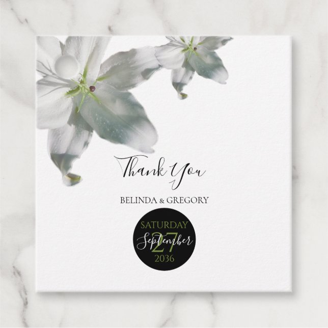 Elegant White Lilies Bröllop Gift Gåvor Etiketter (Framsida)