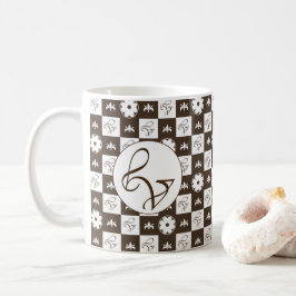 Elegant White och Brown Checkated Mönster Kaffemugg