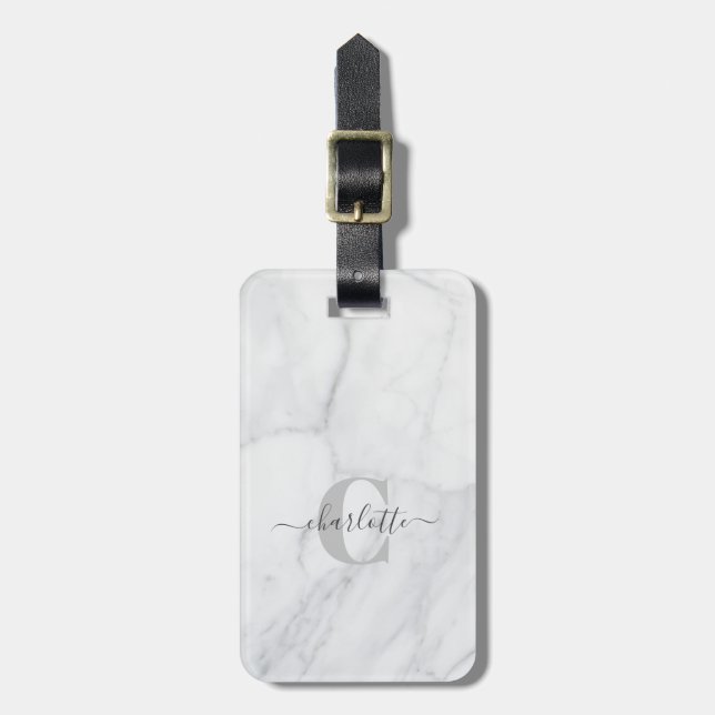 Elegant White och Grått Marble Monogram Namn Bagagebricka (Vertikal Framsida)