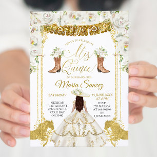 Elegant White och Guld Blommigt Charra Mis Quince Inbjudningar
