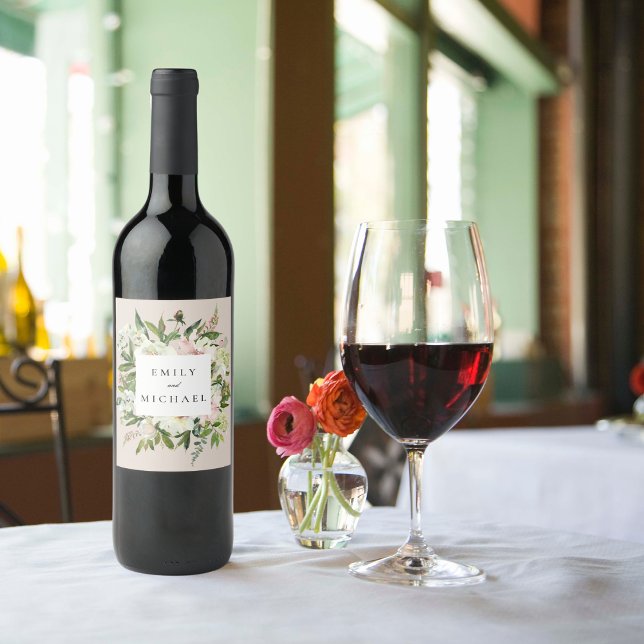 Elegant White  Peony Garden Wedding Vinflaska Etikett (Skapare uppladdad)