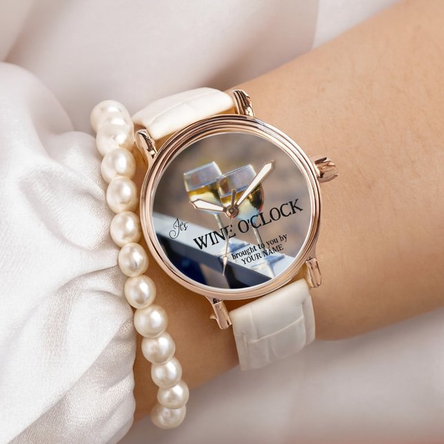 Elegant White Vin O Clock Armbandsur (Watch featuring two glasses of white wine. Nice for a wine lover!)