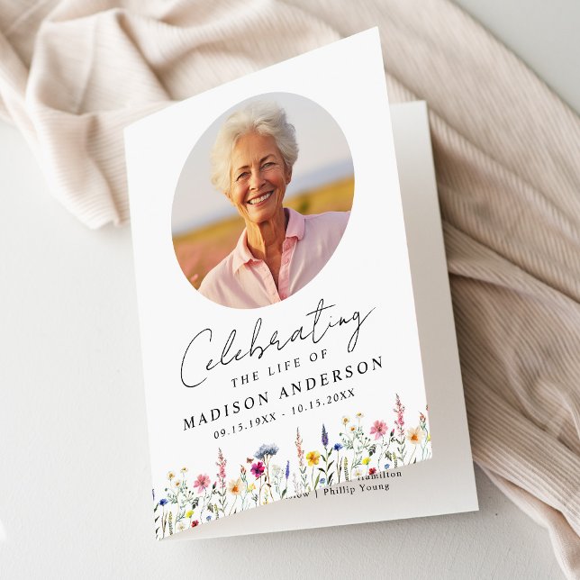 Elegant Wildblomma Firande of Life Funeral Program (Skapare uppladdad)