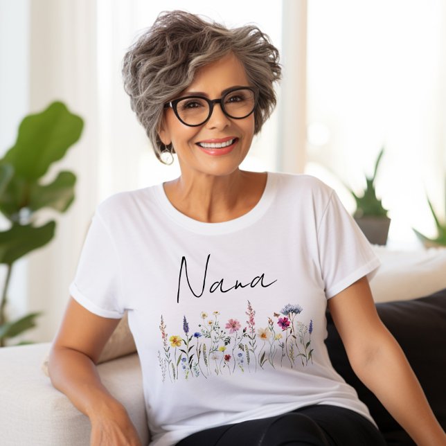 Elegant Wildblomma Meadow Nana Baby Shower T Shirt (Skapare uppladdad)