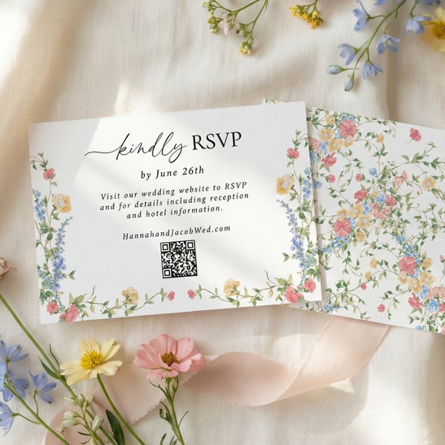 Elegant Wildflower Wedding QR Code RSVP Card OSA Kort (Skapare uppladdad)