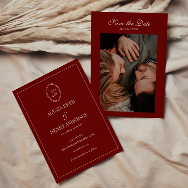 Elegant Wine Red Monogram Script Wedding Photo Spara Datumet (Skapare uppladdad)