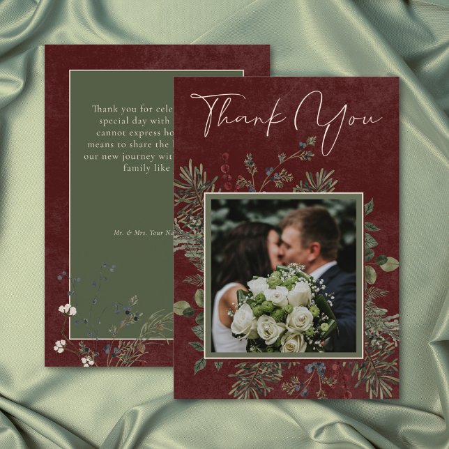 Elegant Winter Berries & Pine Burgundy Wedding Tack Kort (Elegant Winter Berries & Pine Burgundy Wedding Thank You Card)