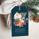 Elegant Winter Blommigt Navy Personlig Helgdag Presentetikett<br><div class="desc">Lägg till en anpassningsbar i dina helgdag genom att lägga till våra märkre för gåvor till Winter-Blommigten. Den helgdag gåvan märkre en bukett med vattenfärgspolar, elfenbensblommor, gräs, klåda, och lush grönt foliage med "Happiest Helgdagars" nedan mot en marin bakgrund. Anpassa presentens märkre genom att lägga till en anpassningsbar hälsning och...</div>