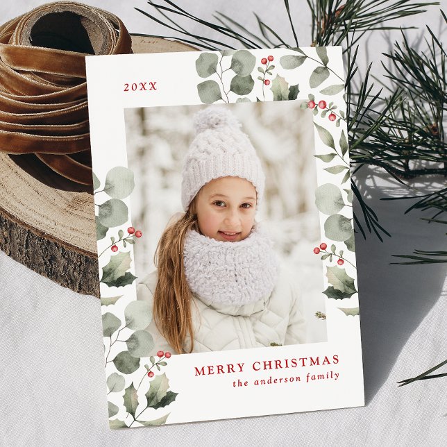 Elegant Winter Foliage och Holly Berries Photo Julkort (Skapare uppladdad)