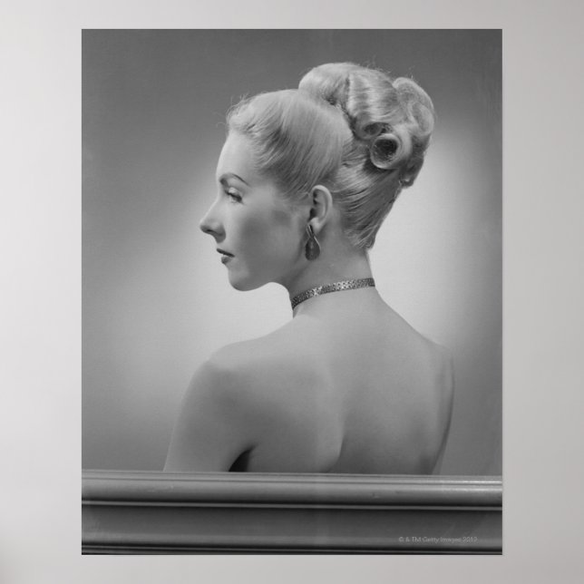 Elegant Woman Poster (Framsidan)