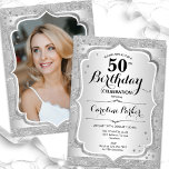 Elegant Womens Silver Photo 50:e födelsedagen Inbjudningar<br><div class="desc">Elegant femininininbjudan på 50 års födelsedag med ditt foto på baksidan av kortet. Glam-design med faux glitter silver. Funktioner i silver rand, typsnitt för skript och konetti. Perfekt för en snyggt vuxen under firande party. Anpassa med dina egna detaljer. Kan anpassas för vilken ålder som helst! Skrivna Zazzle-inbjudningar eller digital...</div>