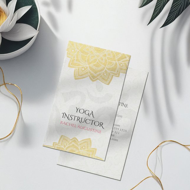 Elegant Yoga Gold Foil Blommigt Mandala & Om Symbo Visitkort (Skapare uppladdad)