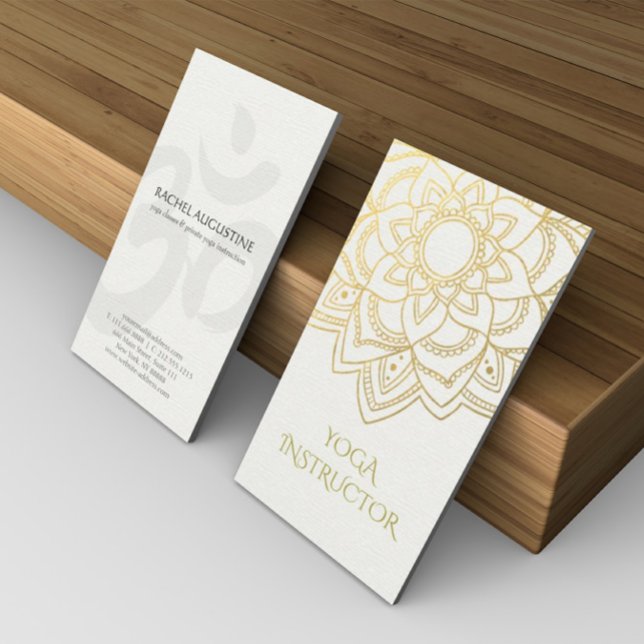 Elegant YOGA-instruktör Vit Guld Blommig Mandala Visitkort (Skapare uppladdad)