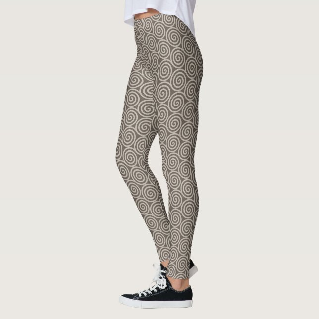 Eleganta abstrakta spiralkretsar på brunt leggings (Vänster)