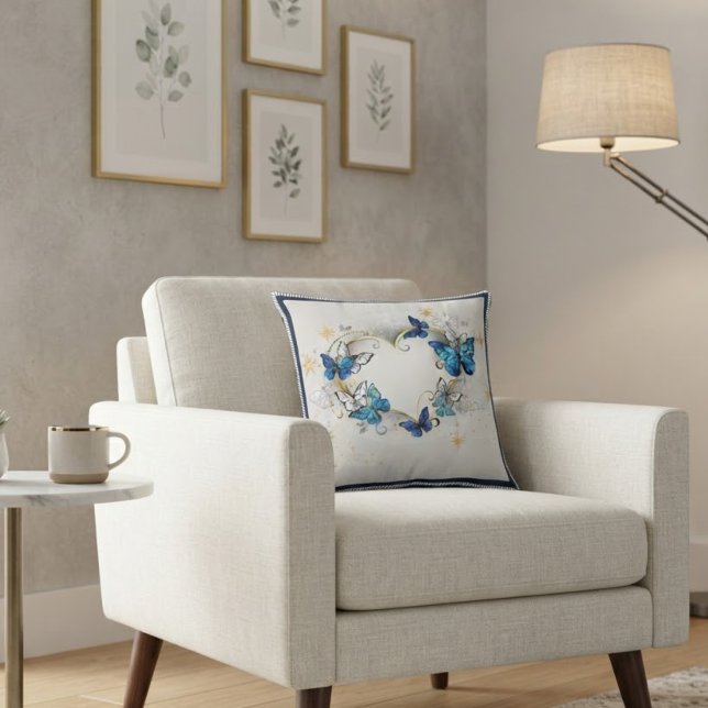 Eleganta blå fjärilar och gyllene hjärta kudde (Skapare uppladdad)