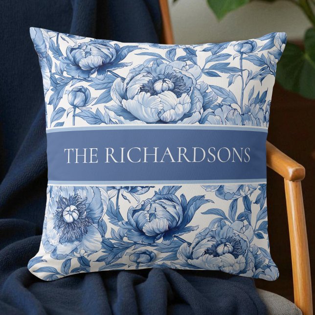 Eleganta blå och vita blommor Blommig mönster Kudde (Elegant Blue and White Flowers Floral Pattern Throw Pillow)