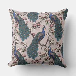 Eleganta blå påfåglar, magnoliablommor, grenar kudde
